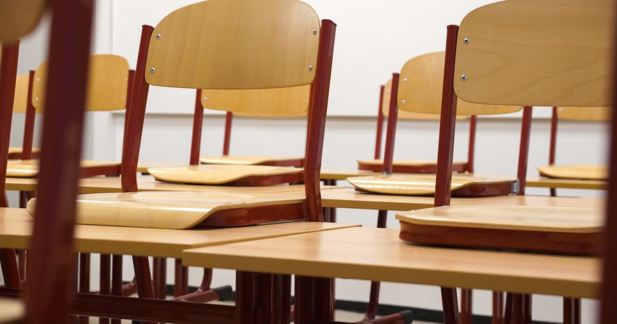 Salle de classe vide — la fin du cuivre dans les établissements scolaires